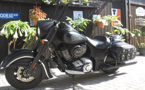 Umgebautes Motorrad Indian Chief Dark Horse von Spocks Motorcycles GmbH - Bild 2 Umgebautes Motorrad Indian Chief Dark Horse von Spocks Motorcycles GmbH - Bild 2