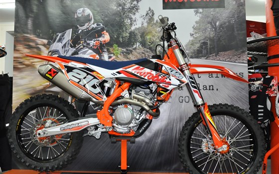 Umgebautes Motorrad KTM 250 SX-F von Motobike Handels GmbH - Bild 1 Umgebautes Motorrad KTM 250 SX-F von Motobike Handels GmbH - Bild 1