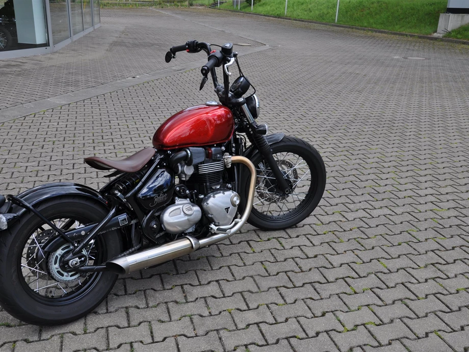 Umbgebautes Motorrad Triumph Bonneville Bobber Bild 10: Umbgebautes Motorrad Triumph Bonneville Bobber