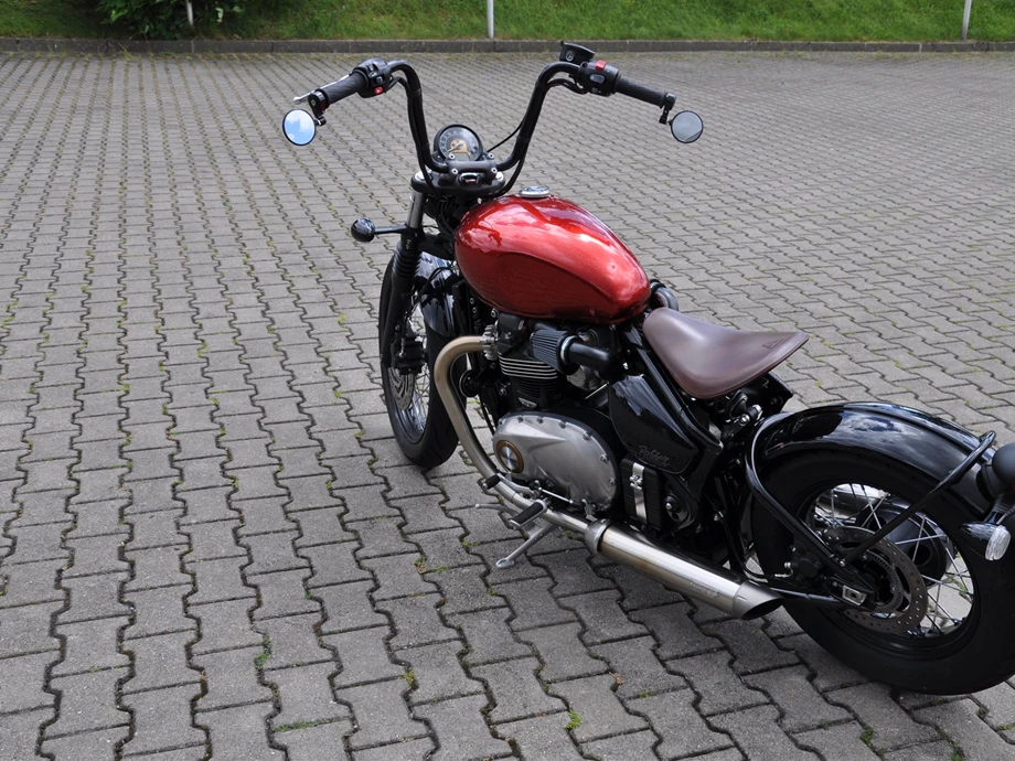 Umbgebautes Motorrad Triumph Bonneville Bobber Bild 11: Umbgebautes Motorrad Triumph Bonneville Bobber