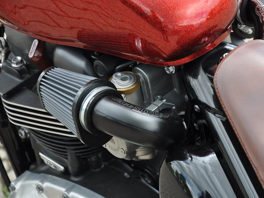 Umbgebautes Motorrad Triumph Bonneville Bobber Bild 13: Umbgebautes Motorrad Triumph Bonneville Bobber