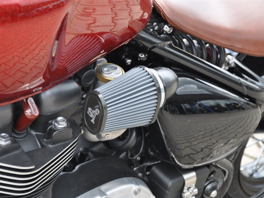 Umbgebautes Motorrad Triumph Bonneville Bobber Bild 14: Umbgebautes Motorrad Triumph Bonneville Bobber