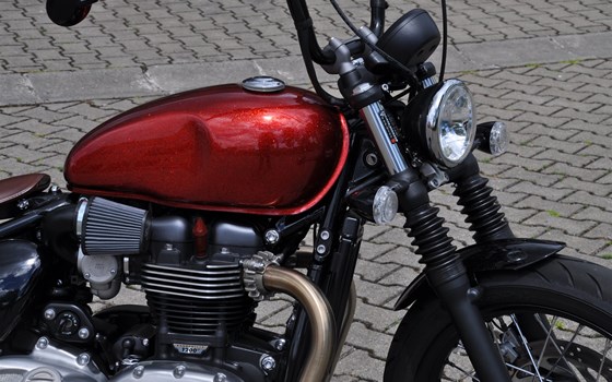 Umgebautes Motorrad Triumph Bonneville Bobber von Zweirad Hermann - Bild 7 Umgebautes Motorrad Triumph Bonneville Bobber von Zweirad Hermann - Bild 7