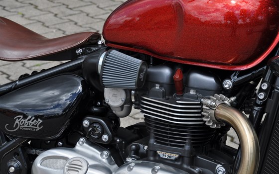 Umgebautes Motorrad Triumph Bonneville Bobber von Zweirad Hermann - Bild 8 Umgebautes Motorrad Triumph Bonneville Bobber von Zweirad Hermann - Bild 8