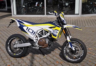 Husqvarna 701 Supermoto