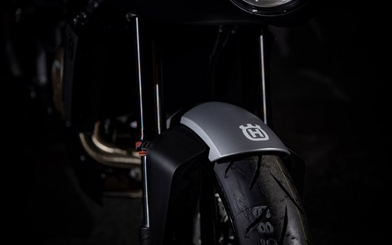 Umgebautes Motorrad Husqvarna Vitpilen 701 von Hertrampf Racing Emsbüren - Bild 27 Umgebautes Motorrad Husqvarna Vitpilen 701 von Hertrampf Racing Emsbüren - Bild 27