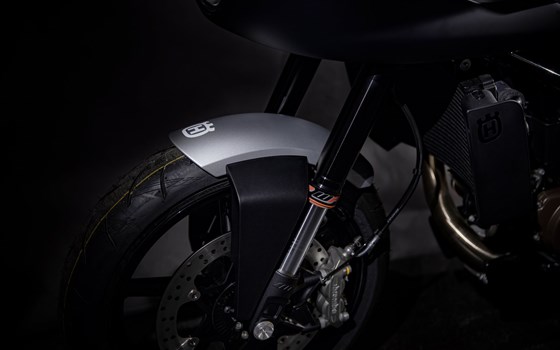 Umgebautes Motorrad Husqvarna Vitpilen 701 von Hertrampf Racing Emsbüren - Bild 4 Umgebautes Motorrad Husqvarna Vitpilen 701 von Hertrampf Racing Emsbüren - Bild 4