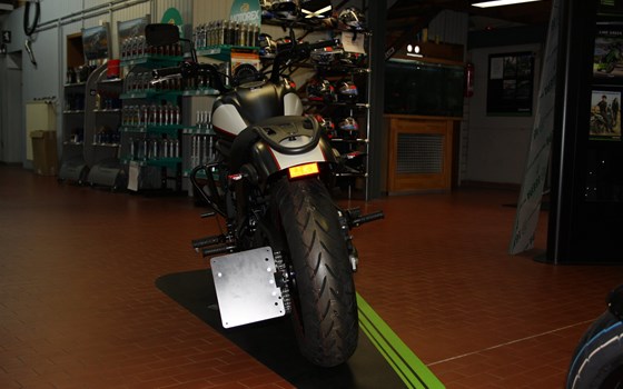 Umgebautes Motorrad Kawasaki Vulcan S Special Edition von Zweirad Waibel GmbH & Co. KG - Bild 3 Umgebautes Motorrad Kawasaki Vulcan S Special Edition von Zweirad Waibel GmbH & Co. KG - Bild 3