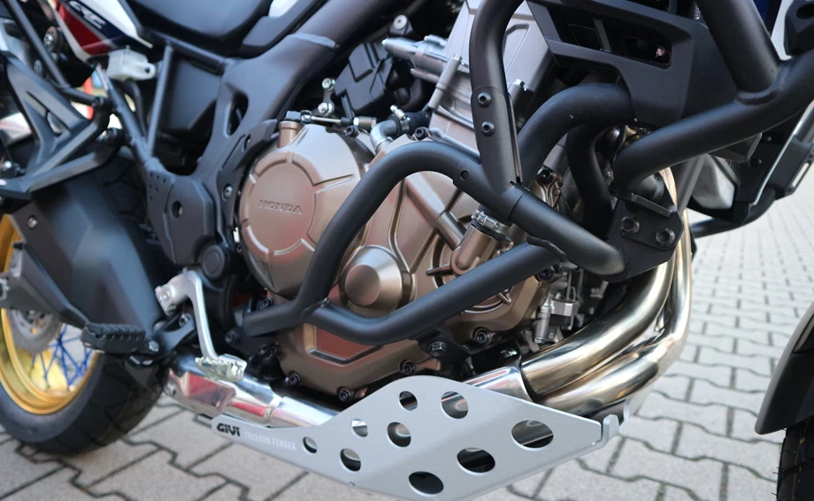 Rebuilt motorbike Honda CRF1000L Africa Twin Bild 12: Rebuilt motorbike Honda CRF1000L Africa Twin