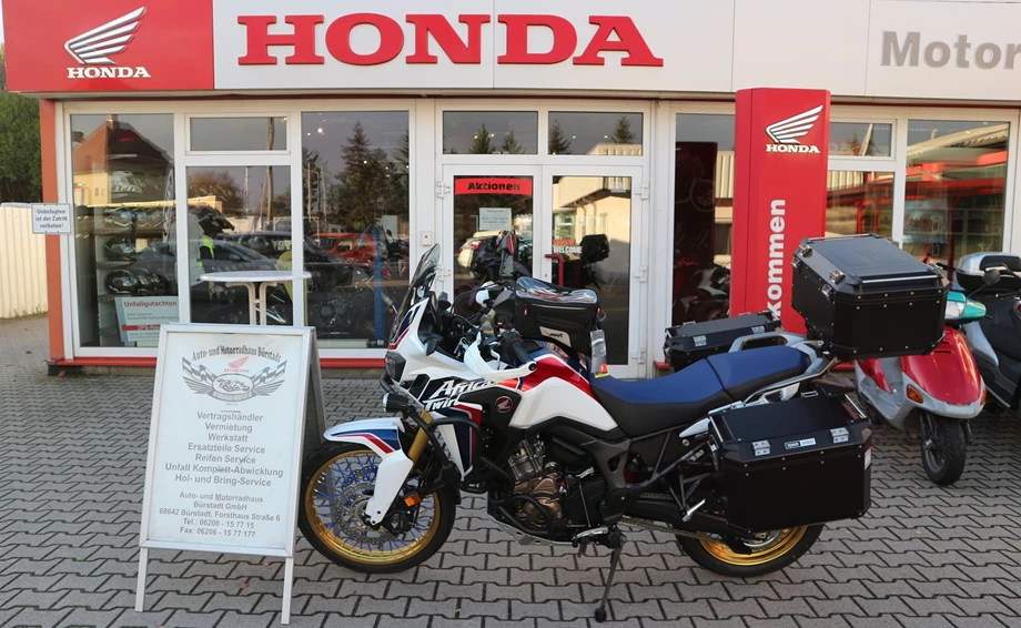 Rebuilt motorbike Honda CRF1000L Africa Twin Bild 2: Rebuilt motorbike Honda CRF1000L Africa Twin