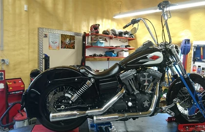 Harley-Davidson Dyna Street Bob FXDB Custom Bike Harley-Davidson Dyna Street Bob FXDB Custom Bike