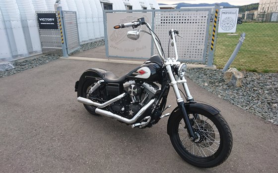 Umgebautes Motorrad Harley-Davidson Dyna Street Bob FXDB von Berni´s Biker Bude - Bild 4 Umgebautes Motorrad Harley-Davidson Dyna Street Bob FXDB von Berni´s Biker Bude - Bild 4