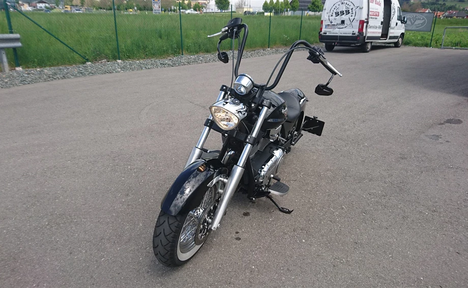 Umbgebautes Motorrad Victory Boardwalk Bild 8: Umbgebautes Motorrad Victory Boardwalk