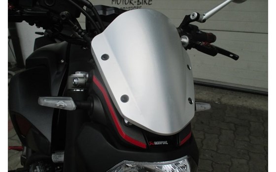 Umgebautes Motorrad Yamaha MT-07 von Motor-Bike - Bild 7 Umgebautes Motorrad Yamaha MT-07 von Motor-Bike - Bild 7