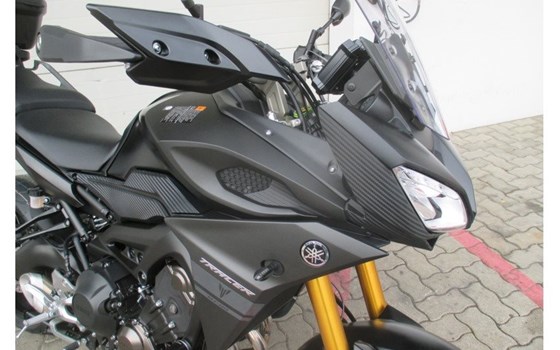 Umgebautes Motorrad Yamaha Tracer 900 von Motor-Bike - Bild 14 Umgebautes Motorrad Yamaha Tracer 900 von Motor-Bike - Bild 14
