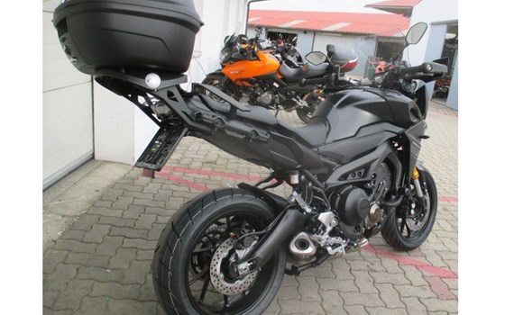Umgebautes Motorrad Yamaha Tracer 900 von Motor-Bike - Bild 3 Umgebautes Motorrad Yamaha Tracer 900 von Motor-Bike - Bild 3