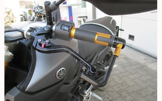 Umgebautes Motorrad Yamaha MT-09 von Motor-Bike - Bild 7 Umgebautes Motorrad Yamaha MT-09 von Motor-Bike - Bild 7