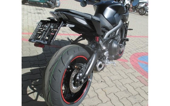 Umgebautes Motorrad Yamaha MT-09 von Motor-Bike - Bild 3 Umgebautes Motorrad Yamaha MT-09 von Motor-Bike - Bild 3