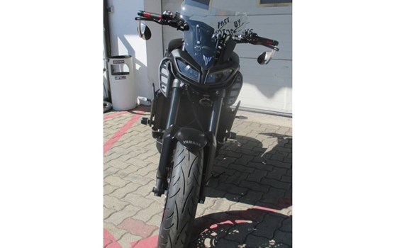 Umgebautes Motorrad Yamaha MT-09 von Motor-Bike - Bild 5 Umgebautes Motorrad Yamaha MT-09 von Motor-Bike - Bild 5