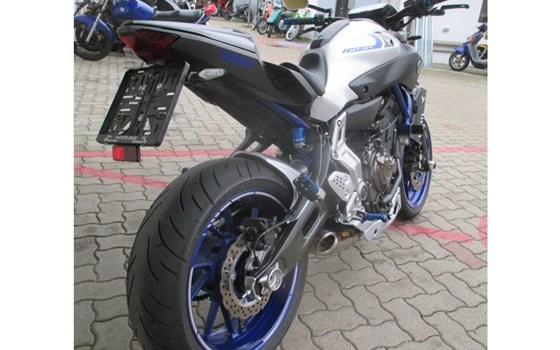 Umgebautes Motorrad Yamaha MT-07 von Motor-Bike - Bild 3 Umgebautes Motorrad Yamaha MT-07 von Motor-Bike - Bild 3