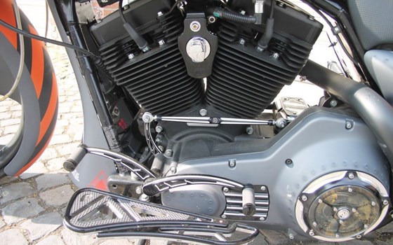 Umgebautes Motorrad Harley-Davidson Road Glide FLTR von X-Trem Custombikes - Bild 13 Umgebautes Motorrad Harley-Davidson Road Glide FLTR von X-Trem Custombikes - Bild 13