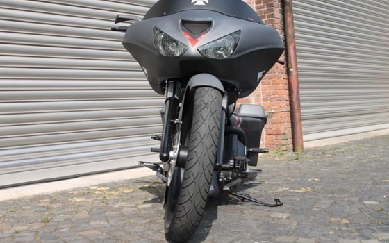 Umgebautes Motorrad Harley-Davidson Road Glide FLTR von X-Trem Custombikes - Bild 2 Umgebautes Motorrad Harley-Davidson Road Glide FLTR von X-Trem Custombikes - Bild 2