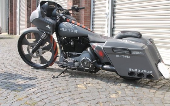 Umgebautes Motorrad Harley-Davidson Road Glide FLTR von X-Trem Custombikes - Bild 8 Umgebautes Motorrad Harley-Davidson Road Glide FLTR von X-Trem Custombikes - Bild 8