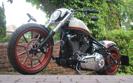 Umgebautes Motorrad Harley-Davidson Softail Breakout FXSB von X-Trem Custombikes - Bild 23 Umgebautes Motorrad Harley-Davidson Softail Breakout FXSB von X-Trem Custombikes - Bild 23