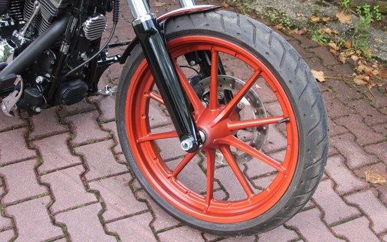 Umgebautes Motorrad Harley-Davidson Softail Breakout FXSB von X-Trem Custombikes - Bild 5 Umgebautes Motorrad Harley-Davidson Softail Breakout FXSB von X-Trem Custombikes - Bild 5