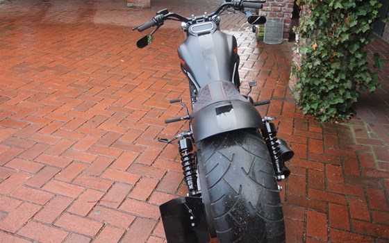 Umgebautes Motorrad Harley-Davidson V-Rod Night Rod VRSCD von X-Trem Custombikes - Bild 5 Umgebautes Motorrad Harley-Davidson V-Rod Night Rod VRSCD von X-Trem Custombikes - Bild 5