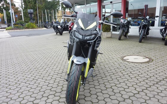 Umgebautes Motorrad Yamaha MT-09 von Zweirad-Center Zöller - Bild 1 Umgebautes Motorrad Yamaha MT-09 von Zweirad-Center Zöller - Bild 1