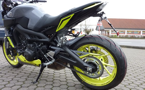 Umgebautes Motorrad Yamaha MT-09 von Zweirad-Center Zöller - Bild 10 Umgebautes Motorrad Yamaha MT-09 von Zweirad-Center Zöller - Bild 10
