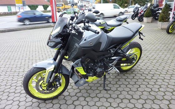 Umgebautes Motorrad Yamaha MT-09 von Zweirad-Center Zöller - Bild 16 Umgebautes Motorrad Yamaha MT-09 von Zweirad-Center Zöller - Bild 16