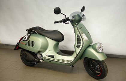 Vespa GTS 300 i.e. Custom Bike Vespa GTS 300 i.e. Custom Bike
