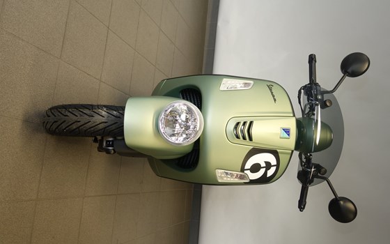 Umgebautes Motorrad Vespa GTS 300 i.e. von Jahelka Zweirad GmbH - Bild 4 Umgebautes Motorrad Vespa GTS 300 i.e. von Jahelka Zweirad GmbH - Bild 4