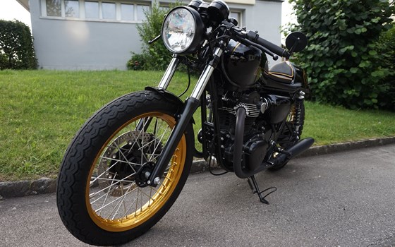 Umgebautes Motorrad Kawasaki W800 von Eichenberger Zweirad-Sport - Bild 12 Umgebautes Motorrad Kawasaki W800 von Eichenberger Zweirad-Sport - Bild 12