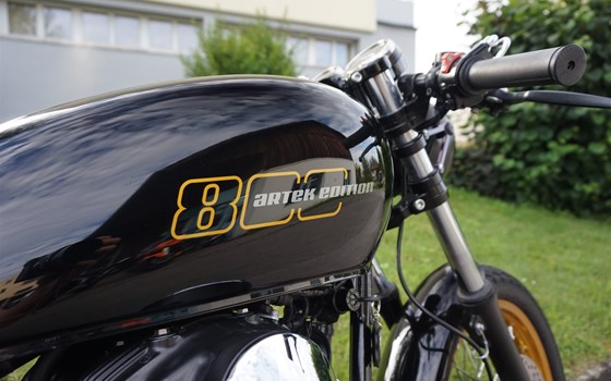 Umgebautes Motorrad Kawasaki W800 von Eichenberger Zweirad-Sport - Bild 3 Umgebautes Motorrad Kawasaki W800 von Eichenberger Zweirad-Sport - Bild 3