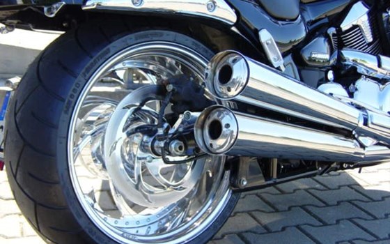 Umgebautes Motorrad Suzuki Intruder M1800R von Zweirad Markert - Bild 1 Umgebautes Motorrad Suzuki Intruder M1800R von Zweirad Markert - Bild 1