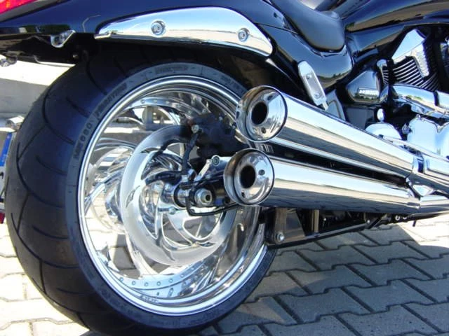 Umbgebautes Motorrad Suzuki Intruder M1800R Bild 1: Umbgebautes Motorrad Suzuki Intruder M1800R