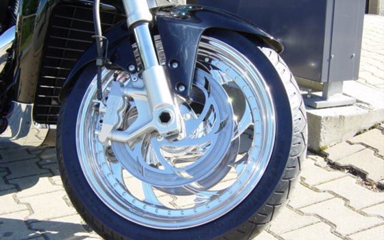 Umgebautes Motorrad Suzuki Intruder M1800R von Zweirad Markert - Bild 2 Umgebautes Motorrad Suzuki Intruder M1800R von Zweirad Markert - Bild 2