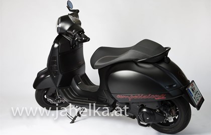 Vespa GTS 300 i.e. Super Sport Custom Bike Vespa GTS 300 i.e. Super Sport Custom Bike