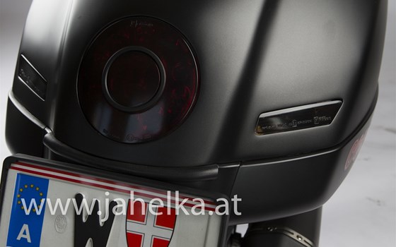 Umgebautes Motorrad Vespa GTS 300 i.e. Super Sport von Jahelka Zweirad GmbH - Bild 9 Umgebautes Motorrad Vespa GTS 300 i.e. Super Sport von Jahelka Zweirad GmbH - Bild 9
