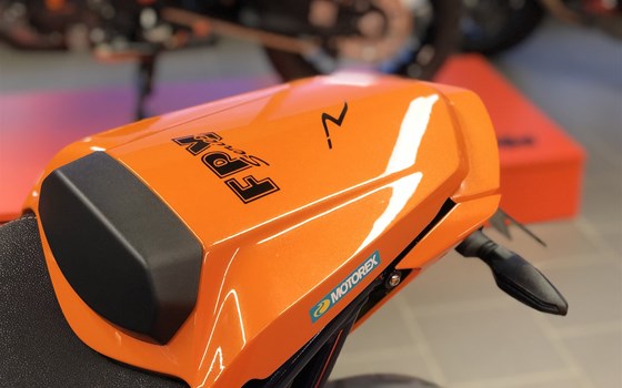 Umgebautes Motorrad KTM 1290 Super Duke R von Biker`s Point Fuchs GmbH & Co. KG - Bild 15 Umgebautes Motorrad KTM 1290 Super Duke R von Biker`s Point Fuchs GmbH & Co. KG - Bild 15