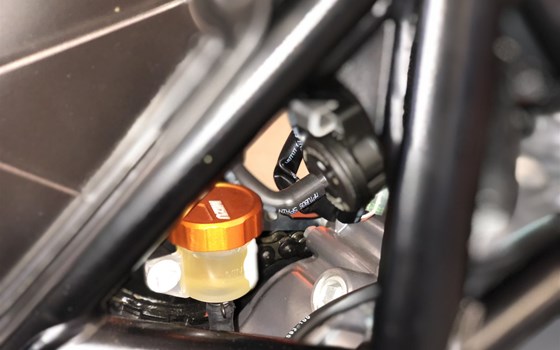 Umgebautes Motorrad KTM 690 Duke von Biker`s Point Fuchs GmbH & Co. KG - Bild 12 Umgebautes Motorrad KTM 690 Duke von Biker`s Point Fuchs GmbH & Co. KG - Bild 12