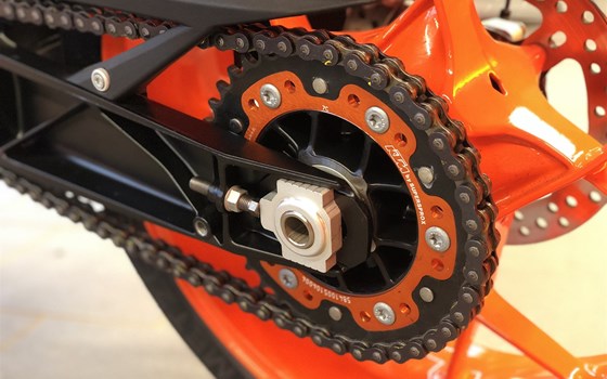 Umgebautes Motorrad KTM 690 Duke von Biker`s Point Fuchs GmbH & Co. KG - Bild 18 Umgebautes Motorrad KTM 690 Duke von Biker`s Point Fuchs GmbH & Co. KG - Bild 18