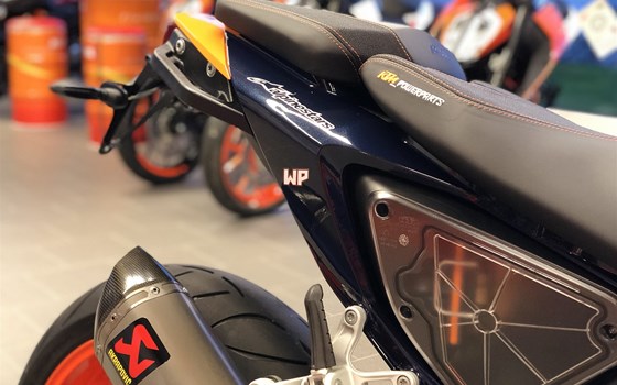 Umgebautes Motorrad KTM 690 Duke von Biker`s Point Fuchs GmbH & Co. KG - Bild 22 Umgebautes Motorrad KTM 690 Duke von Biker`s Point Fuchs GmbH & Co. KG - Bild 22