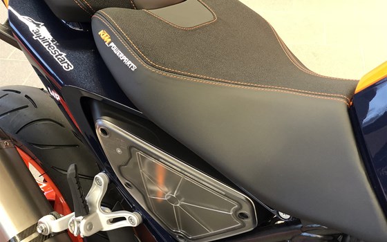 Umgebautes Motorrad KTM 690 Duke von Biker`s Point Fuchs GmbH & Co. KG - Bild 8 Umgebautes Motorrad KTM 690 Duke von Biker`s Point Fuchs GmbH & Co. KG - Bild 8