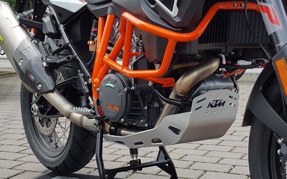 Umgebautes Motorrad KTM 1290 Super Adventure R von Biker`s Point Fuchs GmbH & Co. KG - Bild 4 Umgebautes Motorrad KTM 1290 Super Adventure R von Biker`s Point Fuchs GmbH & Co. KG - Bild 4