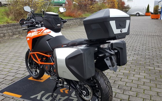 Umgebautes Motorrad KTM 1290 Super Adventure S von Biker`s Point Fuchs GmbH & Co. KG - Bild 9 Umgebautes Motorrad KTM 1290 Super Adventure S von Biker`s Point Fuchs GmbH & Co. KG - Bild 9