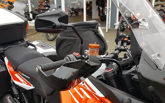 Umgebautes Motorrad KTM 1290 Super Adventure S von Biker`s Point Fuchs GmbH & Co. KG - Bild 17 Umgebautes Motorrad KTM 1290 Super Adventure S von Biker`s Point Fuchs GmbH & Co. KG - Bild 17